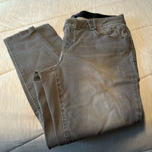 Democracy Abroad Solution Gray Skinny Jeans